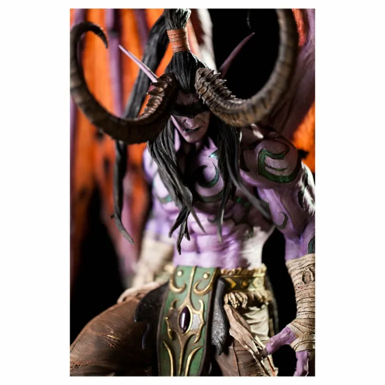 Activision Publishing Inc World Of Warcraft Illidan Stormrage 23" Premium Statue
